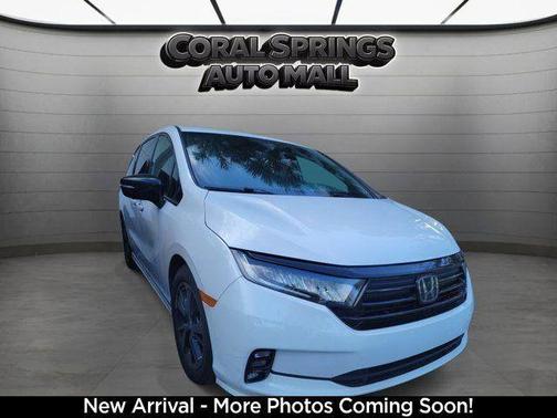 Platinum White Pearl 2024 Honda Odyssey Sport