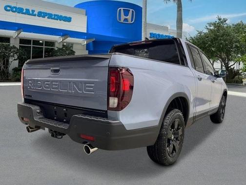 2026 Honda Ridgeline Black Edition Two-Tone