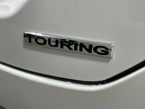 Platinum White Pearl 2026 Honda Pilot Touring