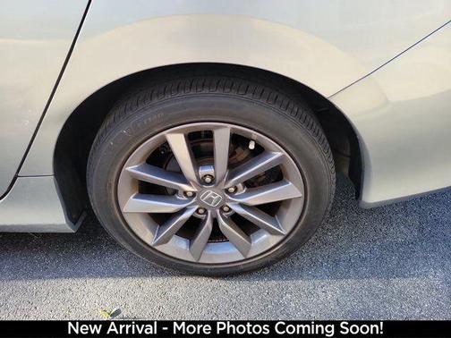 Silver 2019 Honda Civic EX-L