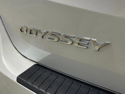 Platinum White Pearl 2026 Honda Odyssey Touring