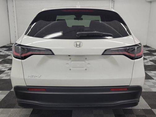 White 2025 Honda HR-V LX