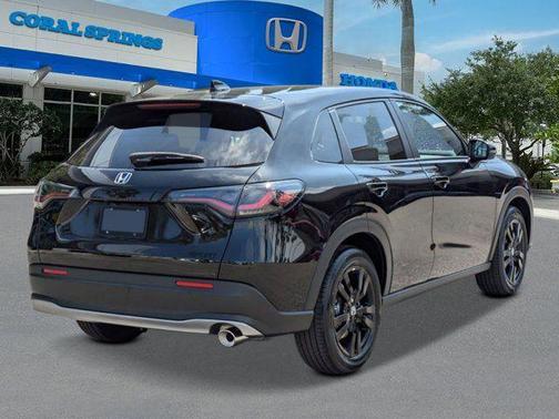 Crystal Black Pearl 2027 Honda HR-V Sport