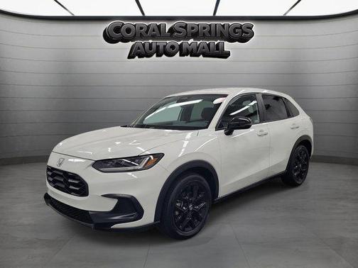 White 2024 Honda HR-V Sport
