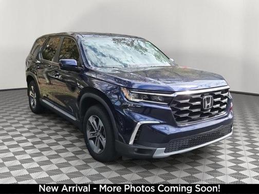 2023 Honda Pilot EX-L 8-Passenger
