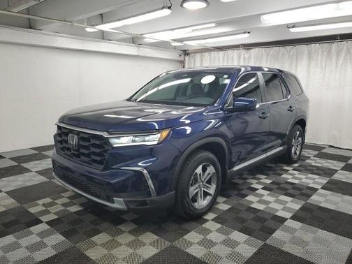 2023 Honda Pilot EX-L 8-Passenger