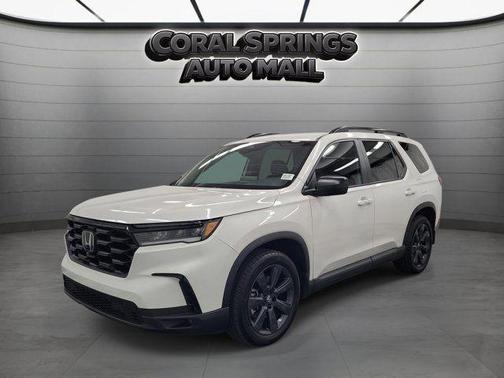 White 2025 Honda Pilot Sport