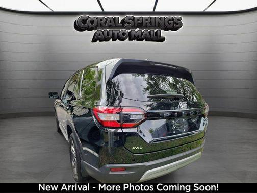 Black 2024 Honda Pilot EX-L 7-Passenger