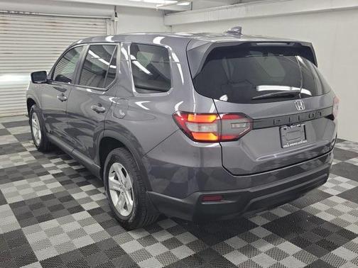 2023 Honda Pilot LX