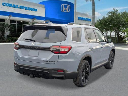 Sonic Gray Pearl 2026 Honda Pilot Black Edition