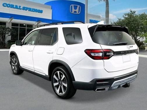 2025 Honda Pilot Touring