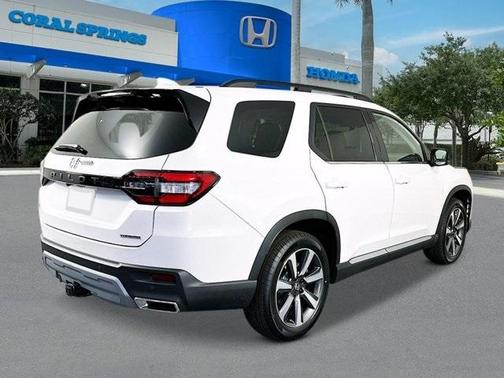 2025 Honda Pilot Touring