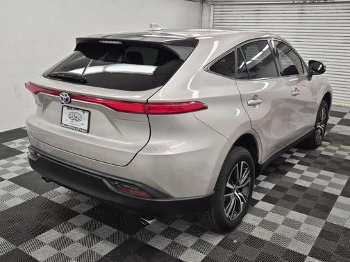 2023 Toyota Venza LE