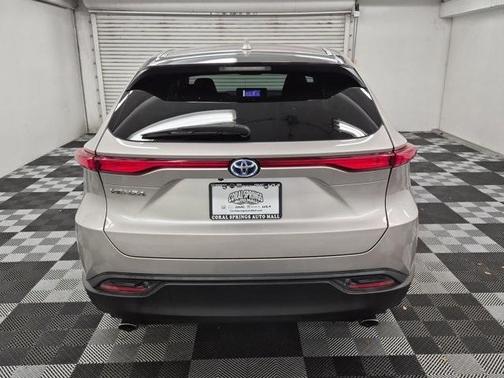 2023 Toyota Venza LE