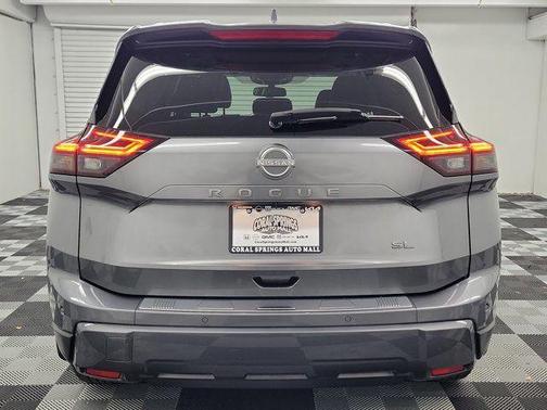 2025 Nissan Rogue SL