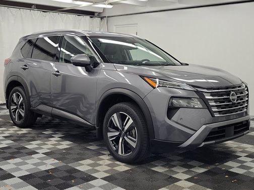 2025 Nissan Rogue SL