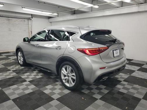 2019 INFINITI QX30 Luxe