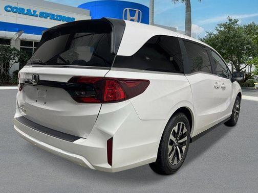 Platinum White Pearl 2026 Honda Odyssey EX-L
