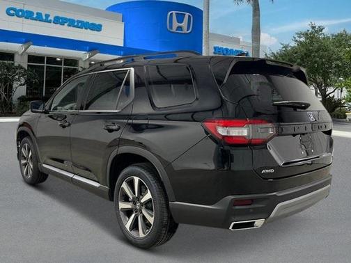 2025 Honda Pilot Elite