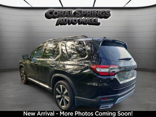 Black 2025 Honda Pilot Touring