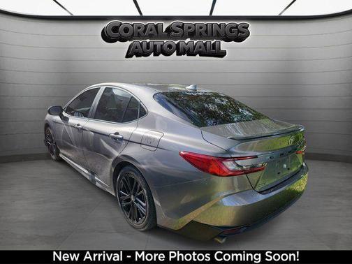 Metal 2025 Toyota Camry SE