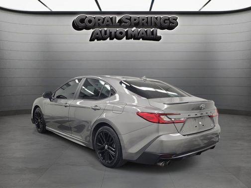 Metal 2025 Toyota Camry SE