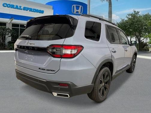 2025 Honda Pilot Black Edition