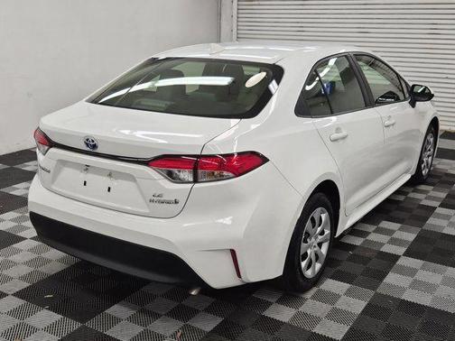 2024 Toyota Corolla Hybrid LE