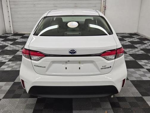 2024 Toyota Corolla Hybrid LE