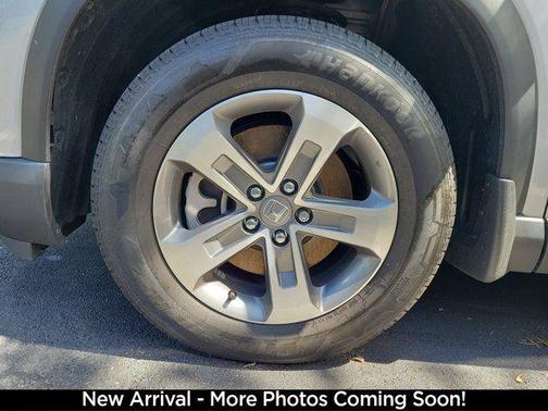 Silver 2025 Honda Pilot EX-L