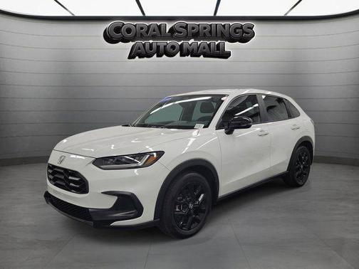 White 2025 Honda HR-V Sport