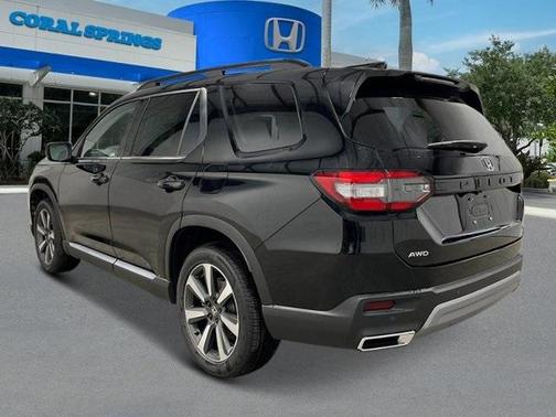 2025 Honda Pilot Touring