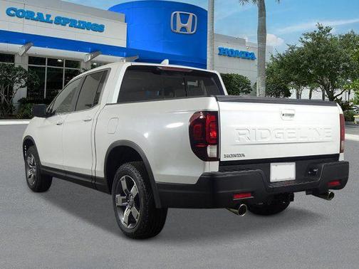 Platinum White Pearl 2026 Honda Ridgeline RTL