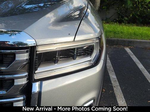 Sterling 2023 GMC Acadia SLE