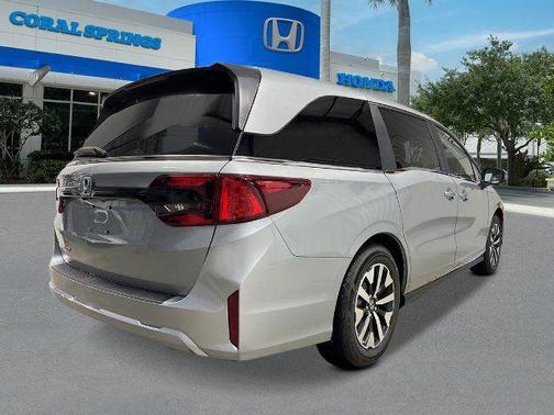 Solar Silver Metallic 2026 Honda Odyssey EX-L