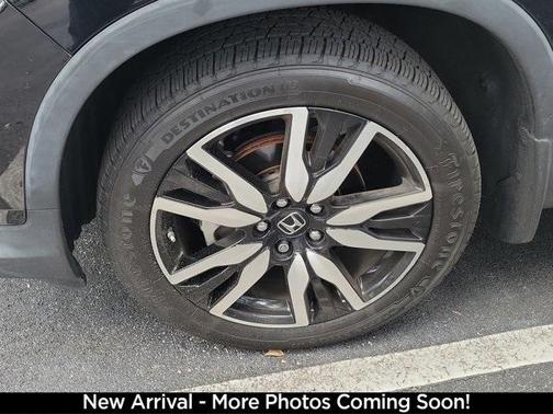 2022 Honda Pilot Touring 7-Passenger
