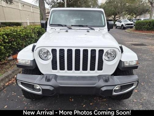 2023 Jeep Gladiator Sport