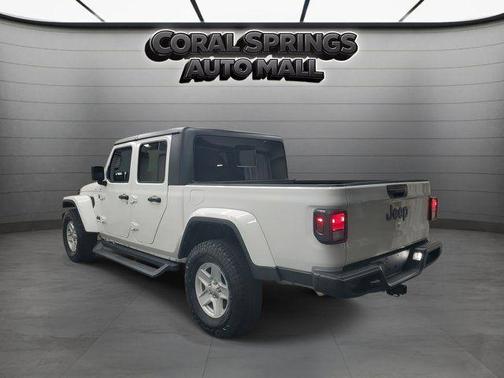 2023 Jeep Gladiator Sport