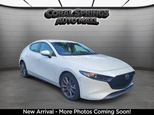 Snowflake White Pearl 2020 Mazda Mazda3 FWD w/Preferred Package