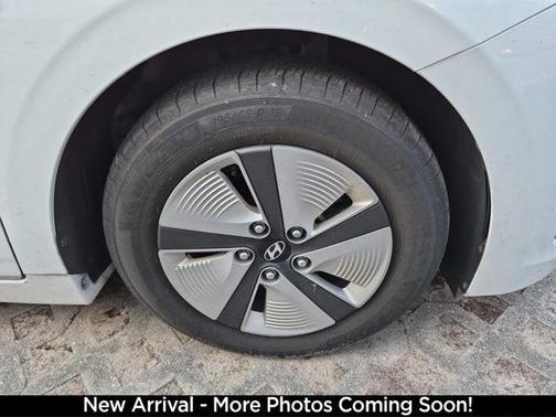 2020 Hyundai IONIQ Hybrid Blue