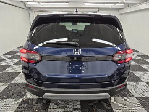 2023 Honda Pilot EX-L 7-Passenger