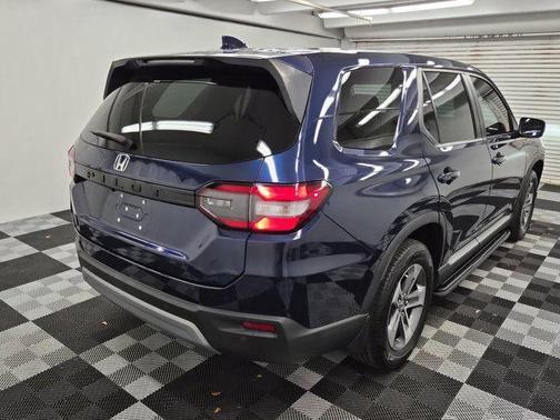 2023 Honda Pilot EX-L 7-Passenger