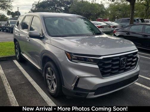 2023 Honda Pilot EX-L 8-Passenger