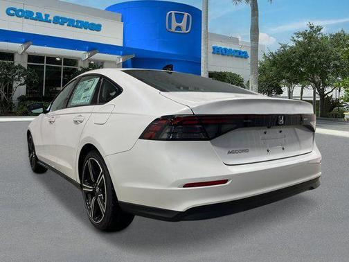 Platinum White Pearl 2026 Honda Accord SE