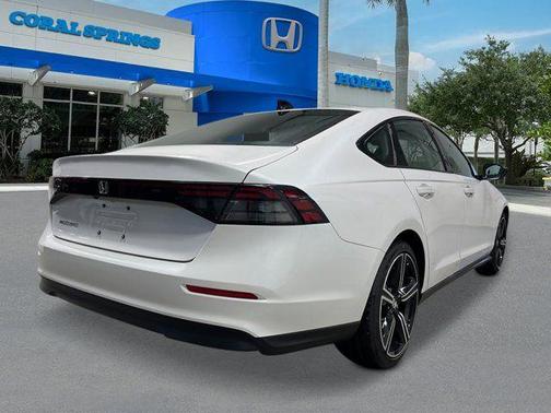 Platinum White Pearl 2026 Honda Accord SE