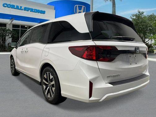 Platinum White Pearl 2026 Honda Odyssey EX-L