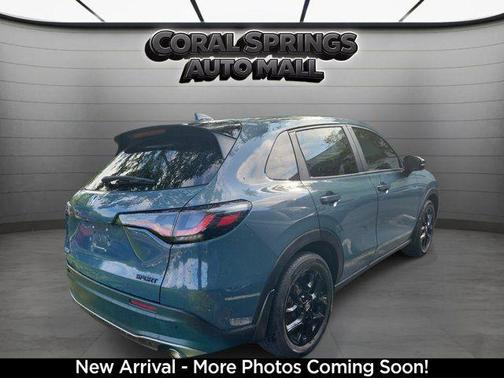 Modern Steel Metallic 2024 Honda HR-V Sport