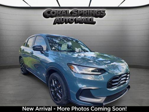 Modern Steel Metallic 2024 Honda HR-V Sport
