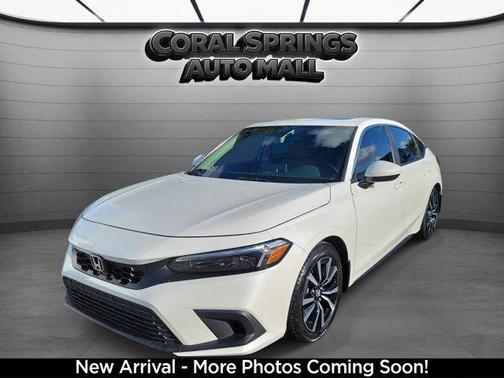 White 2024 Honda Civic EX-L