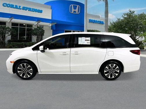 Platinum White Pearl 2026 Honda Odyssey Elite
